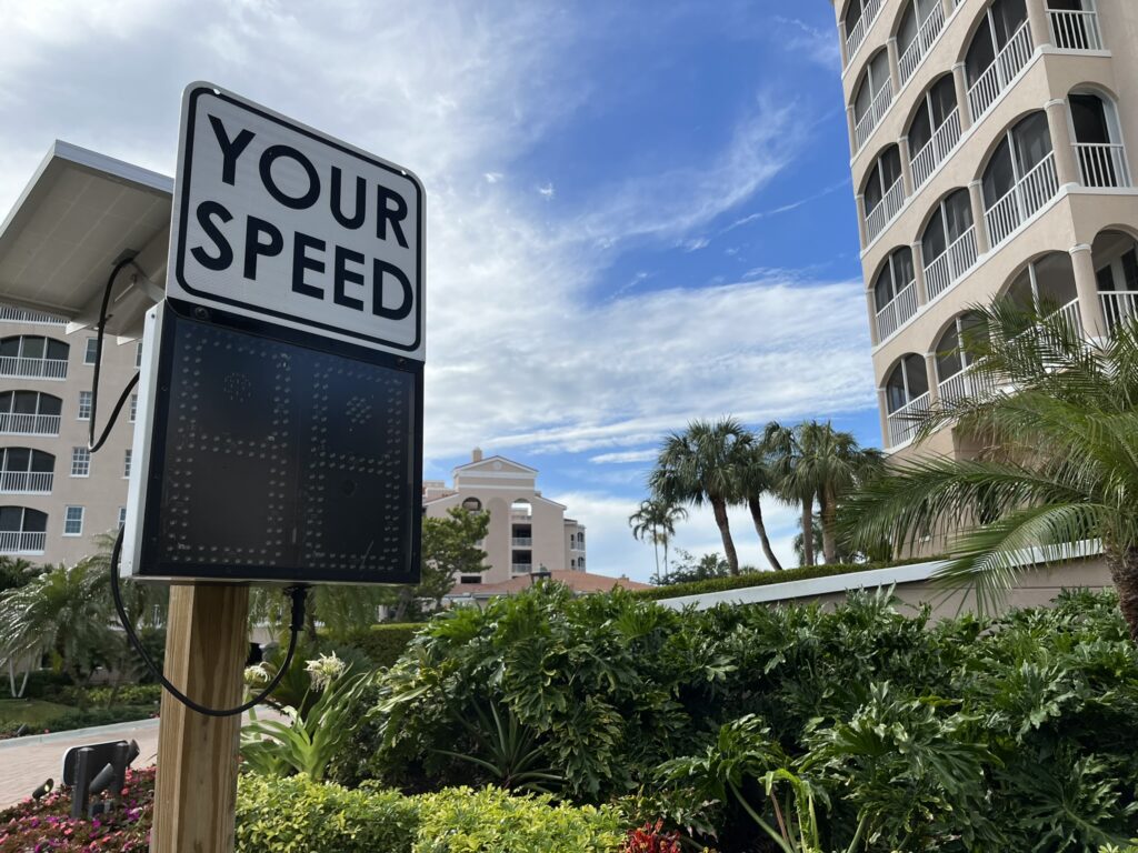 Speed sign